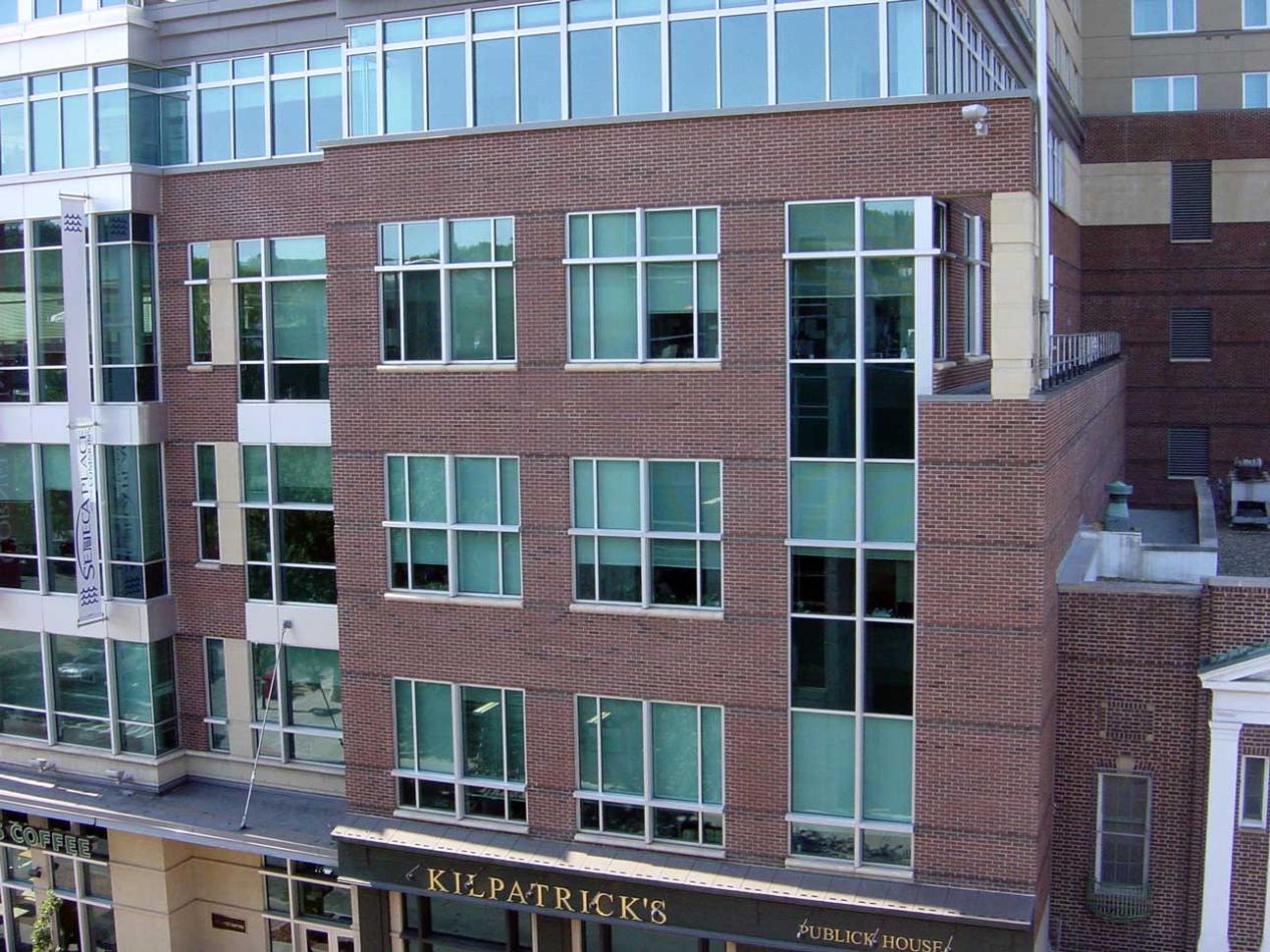 Hilton Garden Inn Ithaca using Winco's 1550 window series. Hilton Garden Inn Ithaca using Winco's 1550 window series.