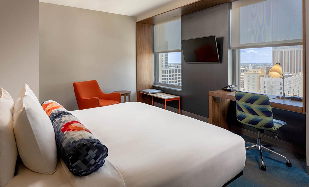 Aloft Hotel using Winco's 4410 Single Hung Window Series Aloft Hotel with Winco's 4410 Single Hung Window Series