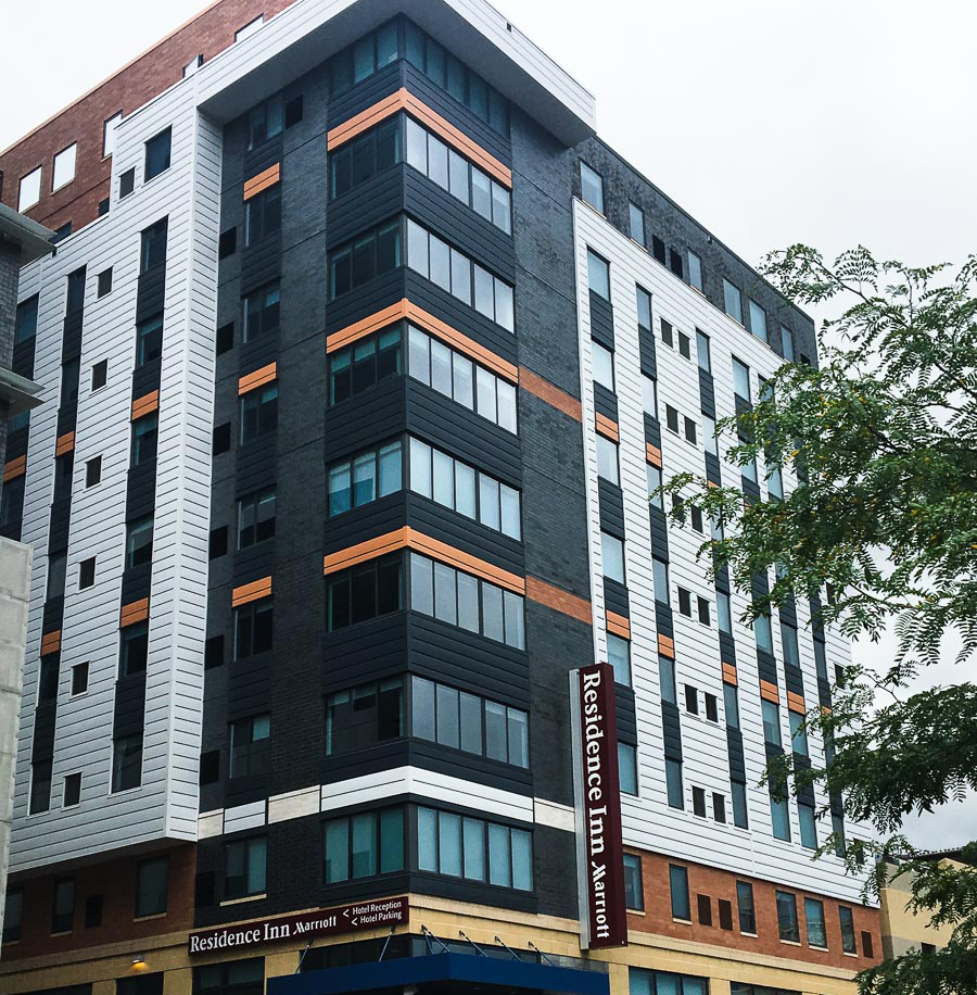 Oakland Residence Inn using Winco’s 3350 window series. Oakland Residence Inn using Winco’s 3350 window series.