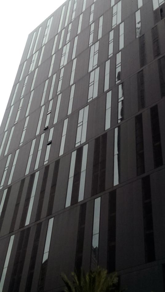 930 Poydras Residential Tower using Winco's 3325 Zero Sightline Window Series.