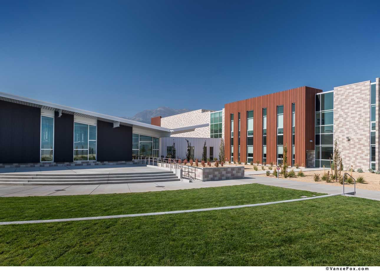 Winco's Transira™ Window Solutions provide security, energy savings, easy maintenance, and a healthier environment for Reno’s Marce Herz Middle School. Winco's Transira™ Window Solutions provide security, energy savings, easy maintenance, and a healthier environment for Reno’s Marce Herz Middle School.