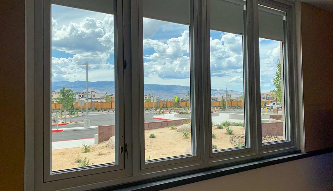 Students in the Washoe County School district in Reno, Nevada benefit from the abundant natural light conditions in multiple ways. The automated Transira shading system controls light and significantly improves occupant comfort. Pathogens in the space are reduced because the shade is encased in between glass.