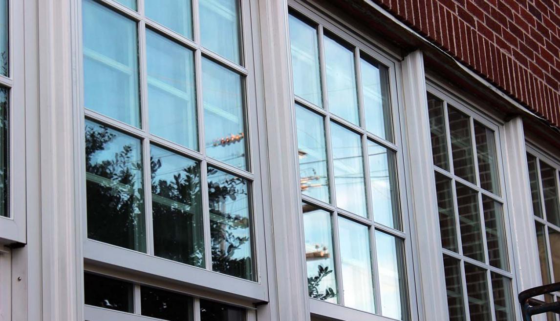Winco Window replicated the exact profiles from Samuel Green’s original building by creating custom perimeter profiles and installing the Winco 4500S Double Hung windows.
