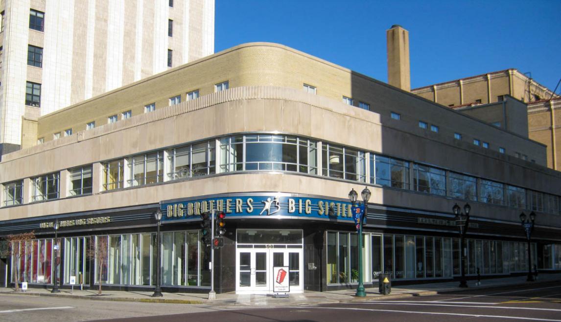 Big Brothers Big Sisters building using Winco's 1150 window series.